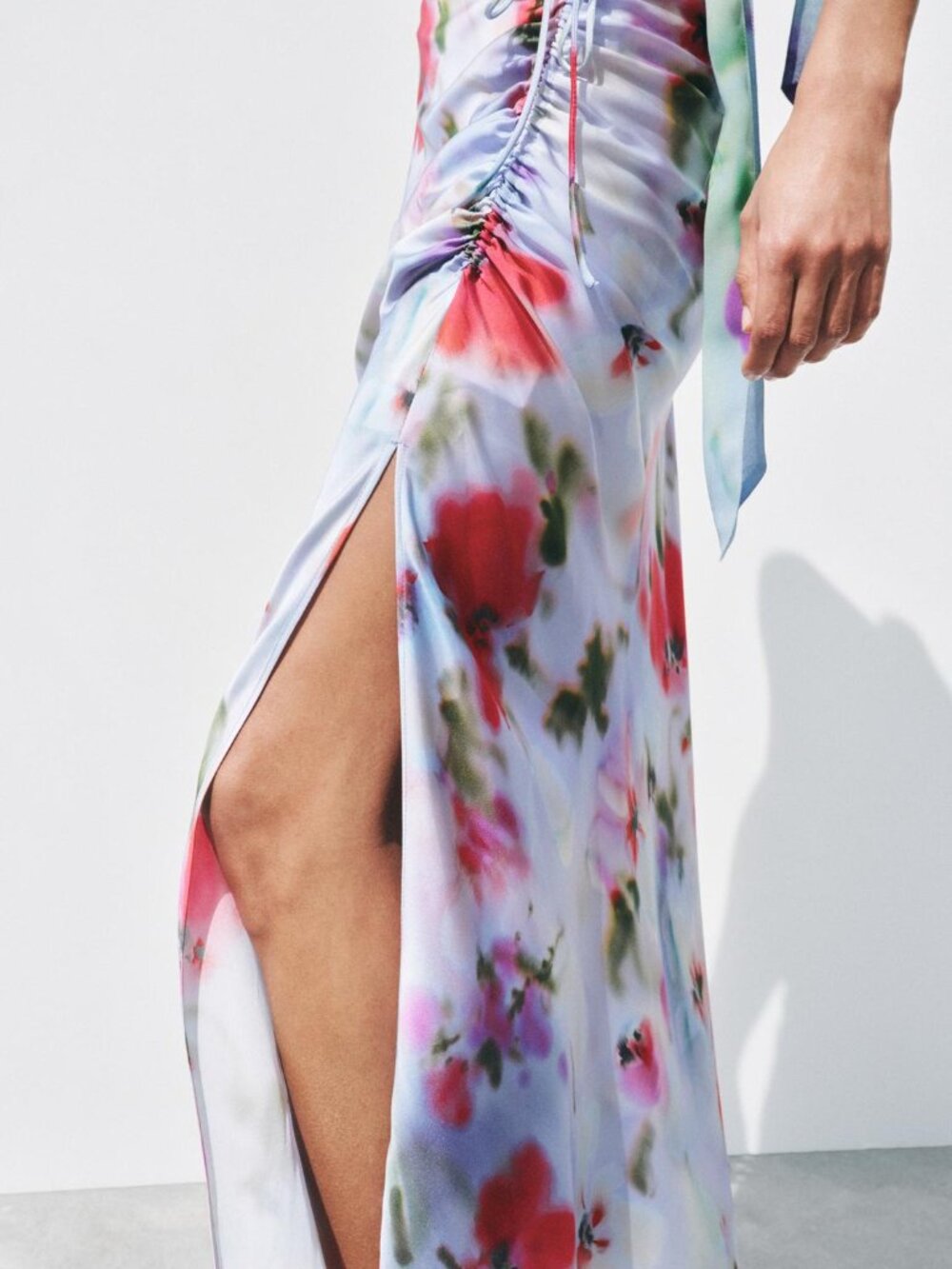 Zara Satin Effect Printed Midi Skirt Ruched Slit High Waist Size Large NWT Chic - Picture 5 of 14
